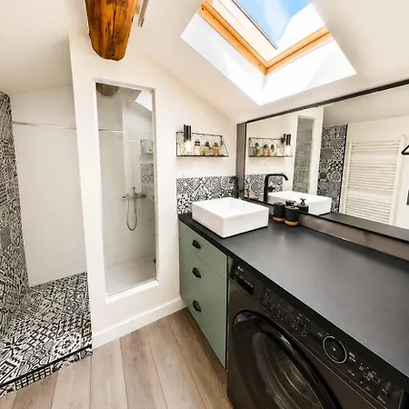 Duplex Atypique En Centre-ville Apartmán *